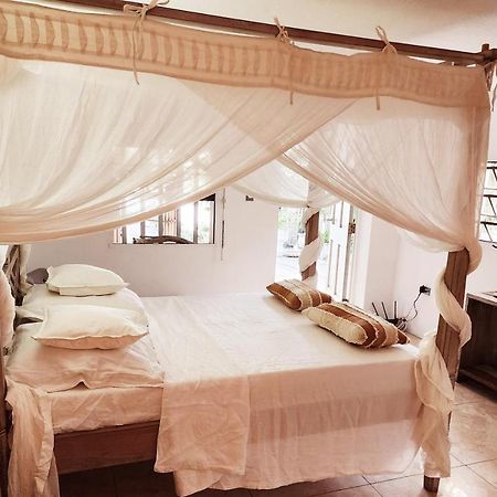 סימפסון ביי Perle Stone Studio- Bed And Breakfast מראה חיצוני תמונה